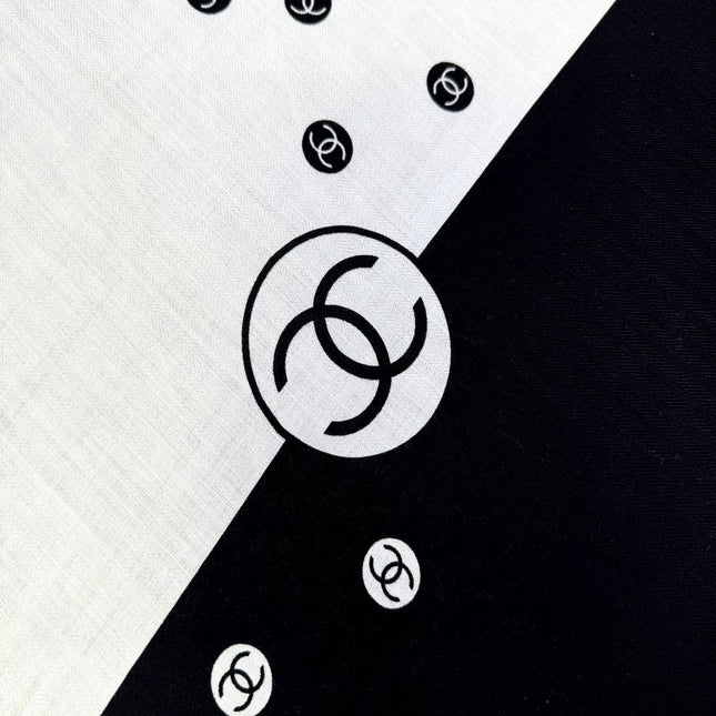 CHANEL 26S SCARF 140 IN SILK AND CASHMERE 313241
