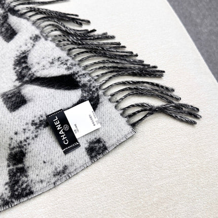CHANEL 26S SCARF 200 IN CASHMERE 509186