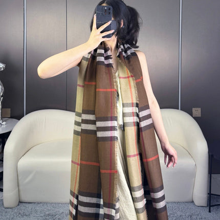 BURBERRY 26S SCARF 220CM IN CASHMERE SILK 303204