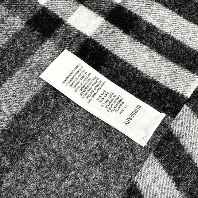 BURBERRY 26S SCARF 200CM IN CASHMERE 305976