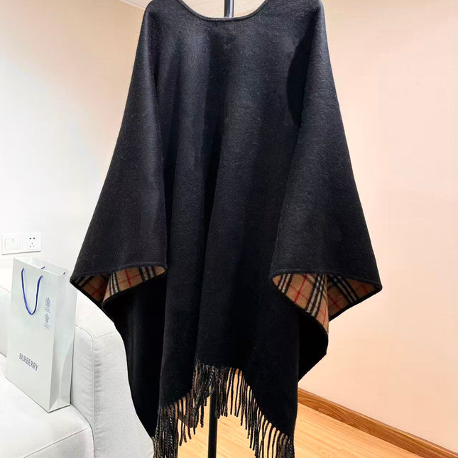 BURBERRY 26S REVERSIBLE CHECK FRINGED CAPE 150CM IN CASHMERE 309447