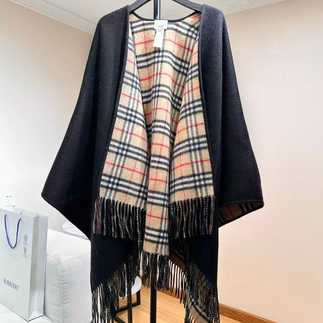BURBERRY 26S REVERSIBLE CHECK FRINGED CAPE 150CM IN CASHMERE 309447
