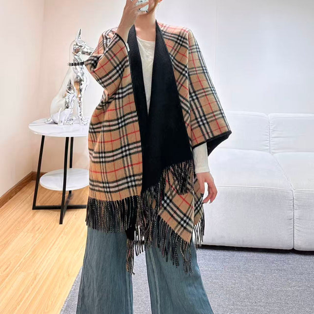 BURBERRY 26S REVERSIBLE CHECK FRINGED CAPE 150CM IN CASHMERE 309447