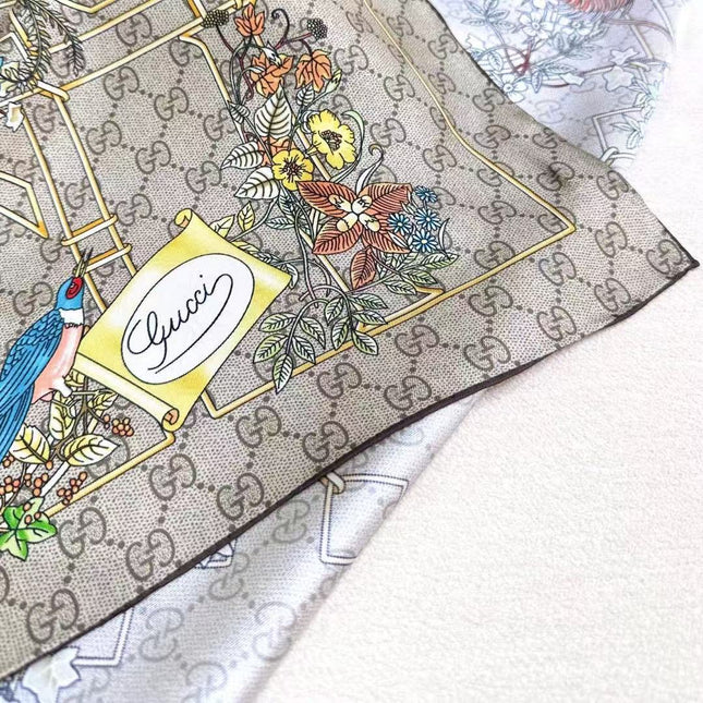 GUCCI 26S SCARF 90 IN SILK 315010