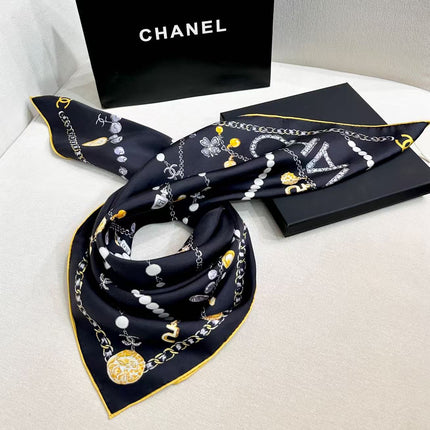 CHANEL 26S SCARF 90 IN SILK 307121