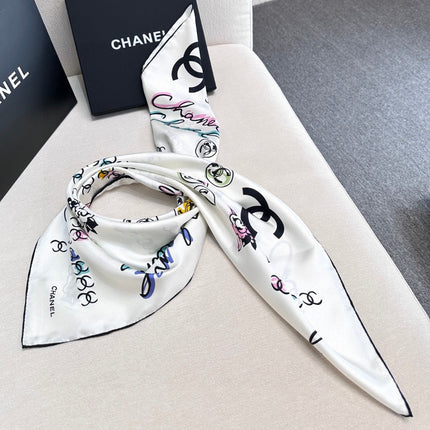 CHANEL 26S SCARF 90 IN SILK 500135