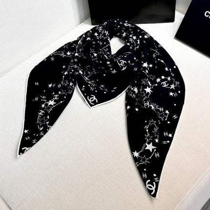 CHANEL 26S SCARF 135 IN SILK AND CASHMERE 510775