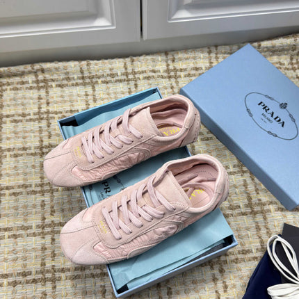PRADA 26S LOW TOP SNEAKERS IN PINK NYLON AND SUEDE