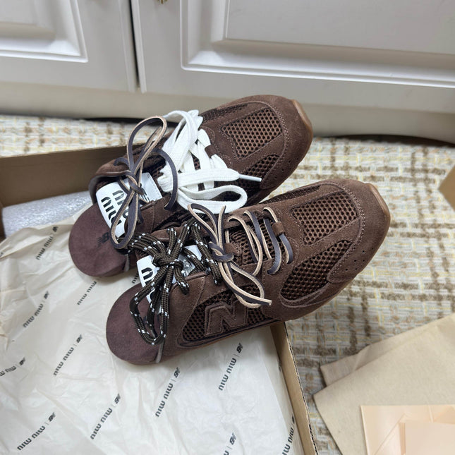 MIUMIU 26S NEW BALANCE SNEAKER MULES IN DARK BROWN SUEDE AND MESH