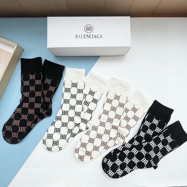 BALENCIAGA 26S CREW SOCKS 507857 (1 BOX)