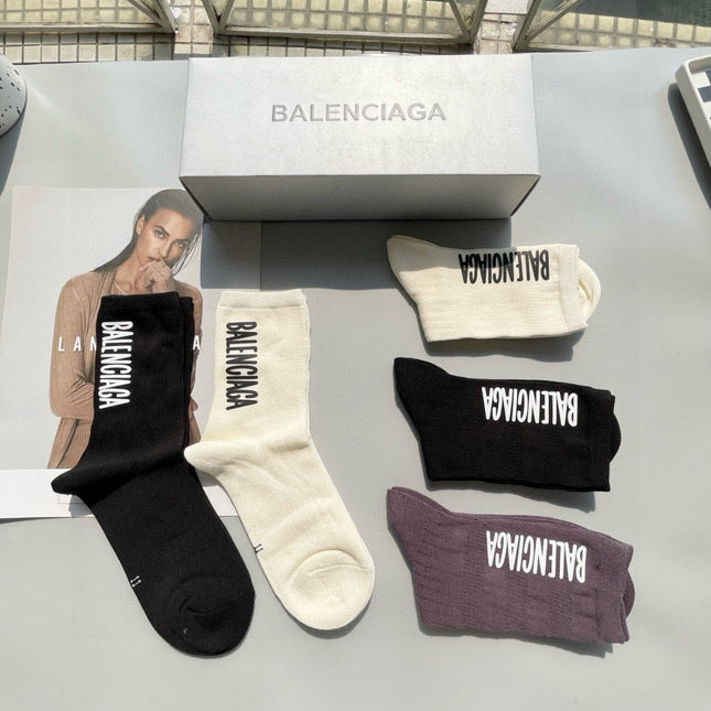 BALENCIAGA 26S CREW SOCKS 561313 (1 BOX)