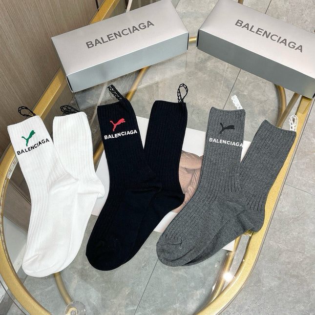 BALENCIAGA 26S CREW SOCKS 410313 (1 BOX)