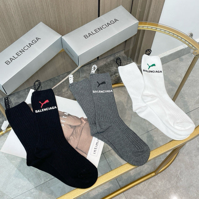 BALENCIAGA 26S CREW SOCKS 410313 (1 BOX)