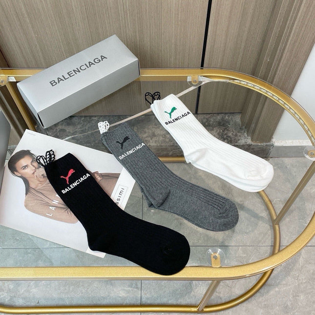 BALENCIAGA 26S CREW SOCKS 410313 (1 BOX)