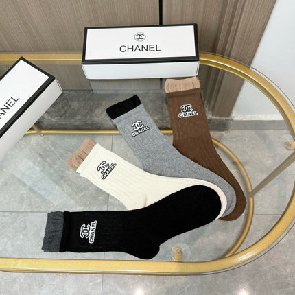 CHANEL 26S CREW SOCKS 410315 (1 BOX)