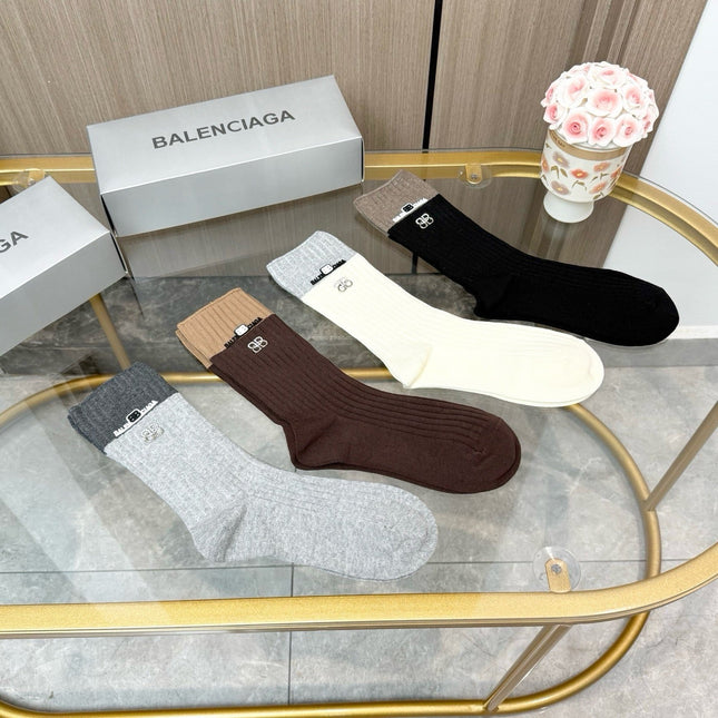 BALENCIAGA 26S CREW SOCKS 423057 (1 BOX)