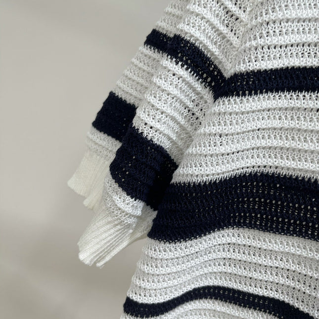 MO&CO. SHORT-SLEEVE KNIT TOP IN WHITE WITH BLACK STRIPES 267958