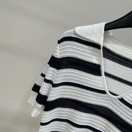 MO&CO. SHORT-SLEEVE KNIT TOP IN WHITE WITH BLACK STRIPES 267958