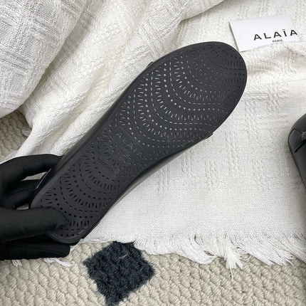 ALAIA 26S BALLET TECKEL IN BLACK CALFSKIN
