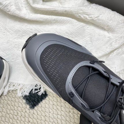 LOEWE 26S CLOUDSOLO SNEAKERS IN BLACK AND WHITE RECYCLED POLYESTER