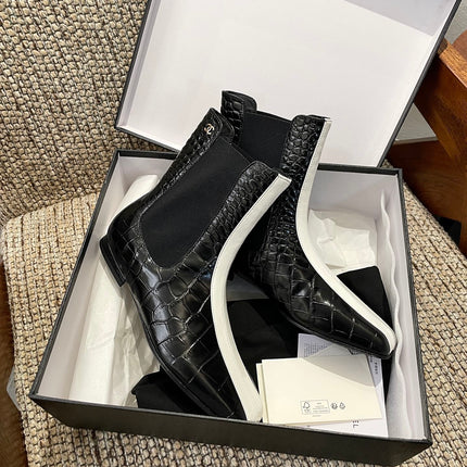 CHANEL 26S ANKLE BOOTS IN BLACK CROCODILE EMBOSSED CALFSKIN WITH WHITE TRIM