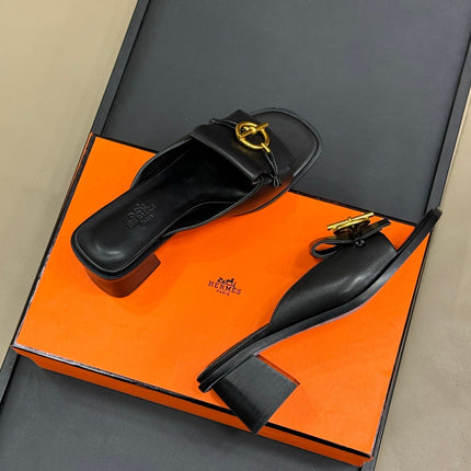 ISLE SANDAL IN BLACK CALFSKIN