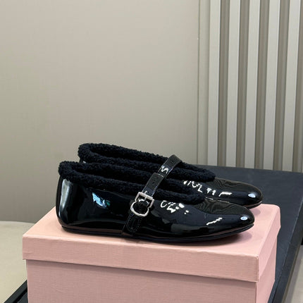 ALAIA 25S MARY JANE SHEARLING FLATS IN BLACK GLOSSY CALFSKIN