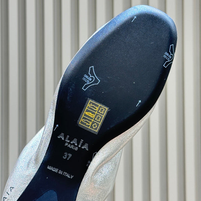 ALAIA 26S BALLET FLATS IN SILVER LAMBSKIN