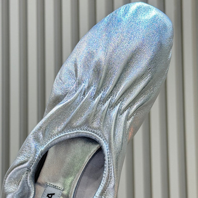 ALAIA 26S BALLET FLATS IN SILVER LAMBSKIN