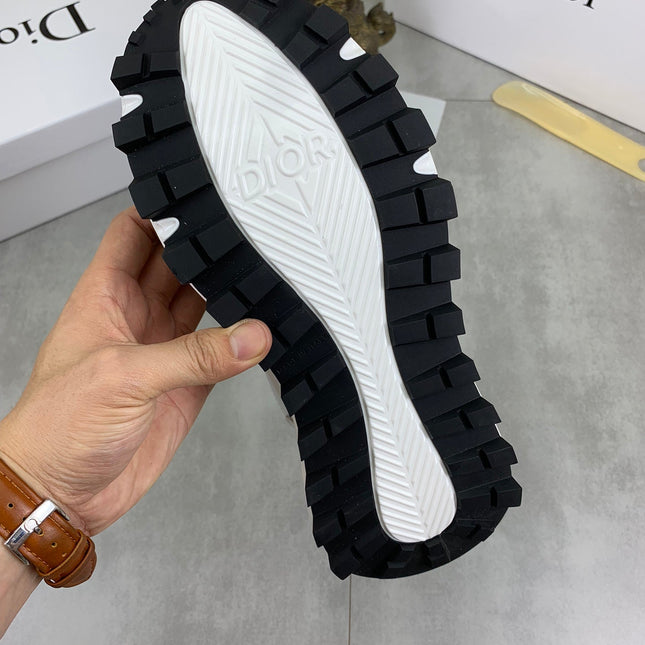 CD B24 SNEAKER BEIGE AND WHITE FABRIC