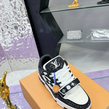 LV 26S TRAINER SNEAKERS IN BLACK WHITE CALFSKIN WITH RHINESTONE