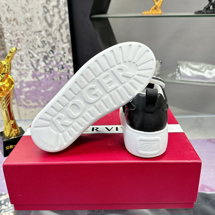 VIV' UP SNEAKERS IN BLACK CALFSKIN