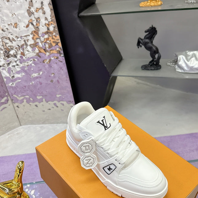 LV 26S LOW TOP SNEAKERS IN WHITE CALFSKIN