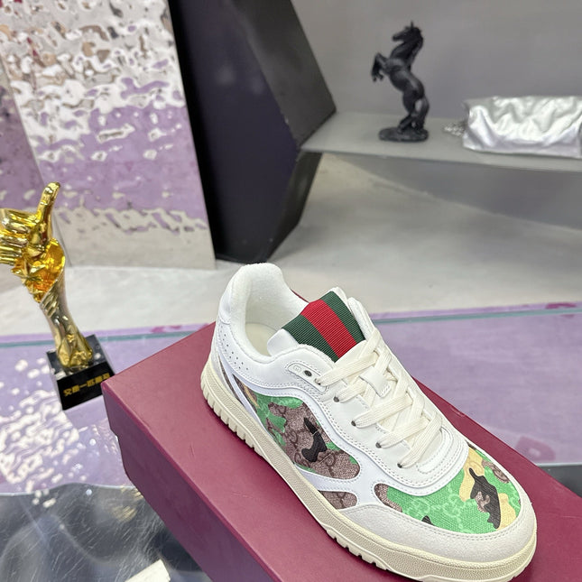 GUCCI 26S SNEAKER IN WHITE AND GREEN CALFSKIN