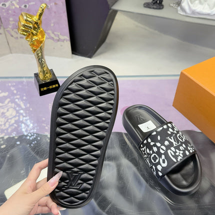 LV 26S SLIDE SANDALS IN BLACK WHITE CALFSKIN AND CANVAS