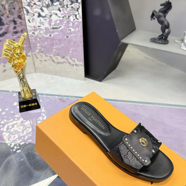 LV 26S FLAT SLIDE SANDALS IN BLACK EMBOSSED CALFSKIN GOLD HARDWARE