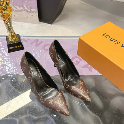 LV 26S POINTED TOE PUMPS 85MM IN DARK BROWN MONOGRAM CALFSKIN