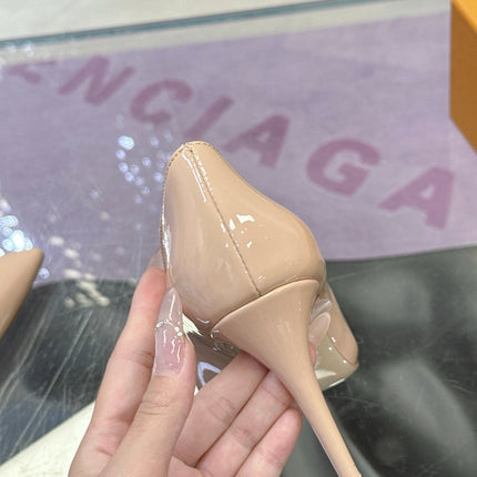 LV 26S POINTED TOE PUMPS 85MM IN NUDE BEIGE PATENT CALFSKIN