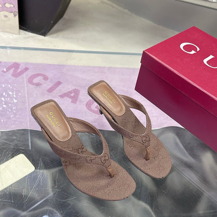 GUCCI 26S THONG KITTEN HEEL SANDALS 55MM IN BROWN GG CANVAS