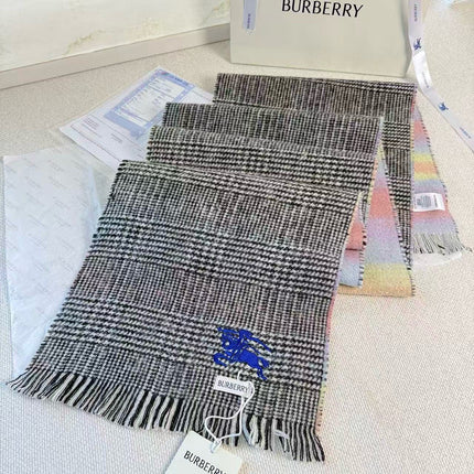 BURBERRY 26S SCARF 190CM IN CASHMERE 179843