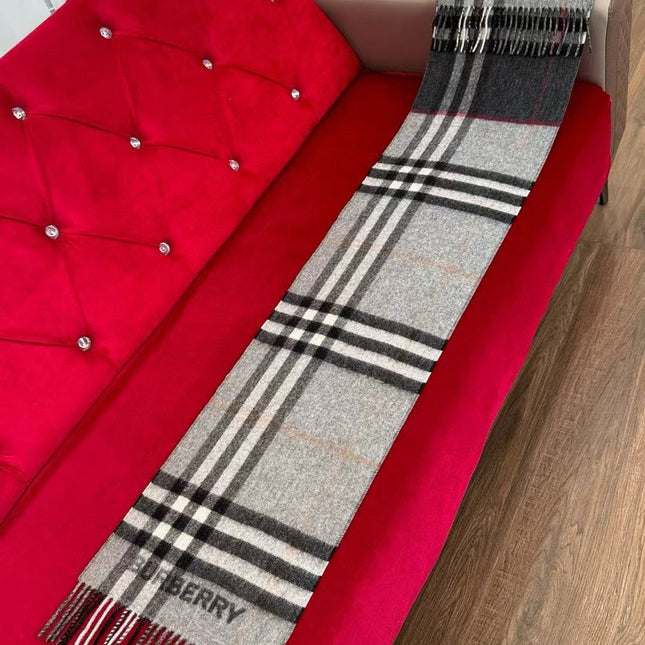BURBERRY 26S SCARF 168CM IN CASHMERE 202511