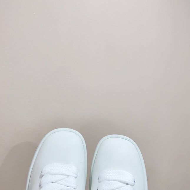 BURBERRY 26S LACE UP SNEAKERS IN WHITE CALFSKIN
