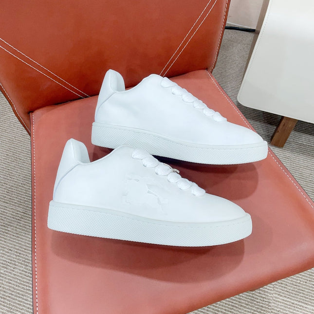 BURBERRY 26S LACE UP SNEAKERS IN WHITE CALFSKIN