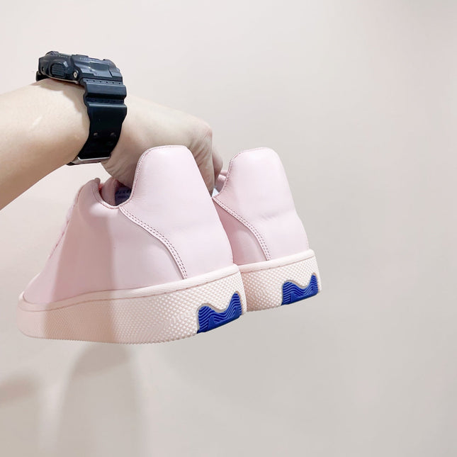 BURBERRY 26S LACE UP SNEAKERS IN LIGHT PINK CALFSKIN