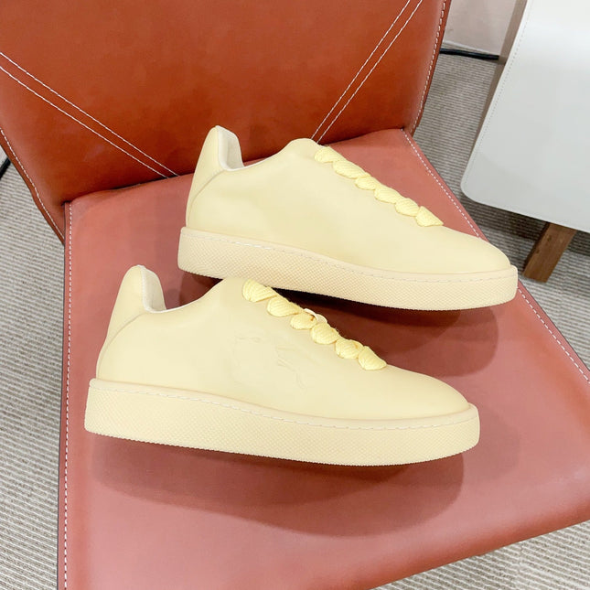 BURBERRY 26S LACE UP SNEAKERS IN LIGHT YELLOW CALFSKIN