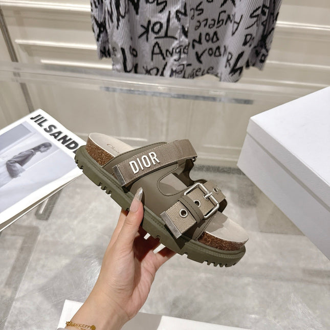 DIOR 26S SLIDES IN KHAKI CANVAS