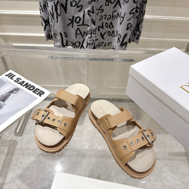 DIOR 26S SLIDES IN CAMEL BEIGE CANVAS