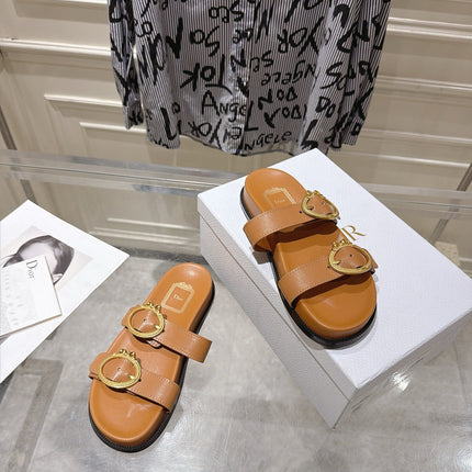 DIOR 26S MEDAILLON BUCKLE SLIDE IN SADDLE BROWN CALFSKIN