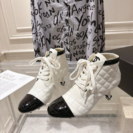 CHANEL 26S HIGH HEEL KNEE HIGH BOOTS 70 MM IN WHITE LAMBSKIN AND BLACK PATENT CALFSKIN
