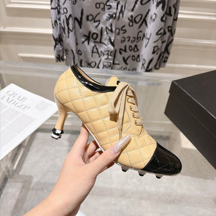 CHANEL 26S HIGH HEEL ANKLE BOOTS 70 MM IN BEIGE LAMBSKIN AND BLACK PATENT CALFSKIN